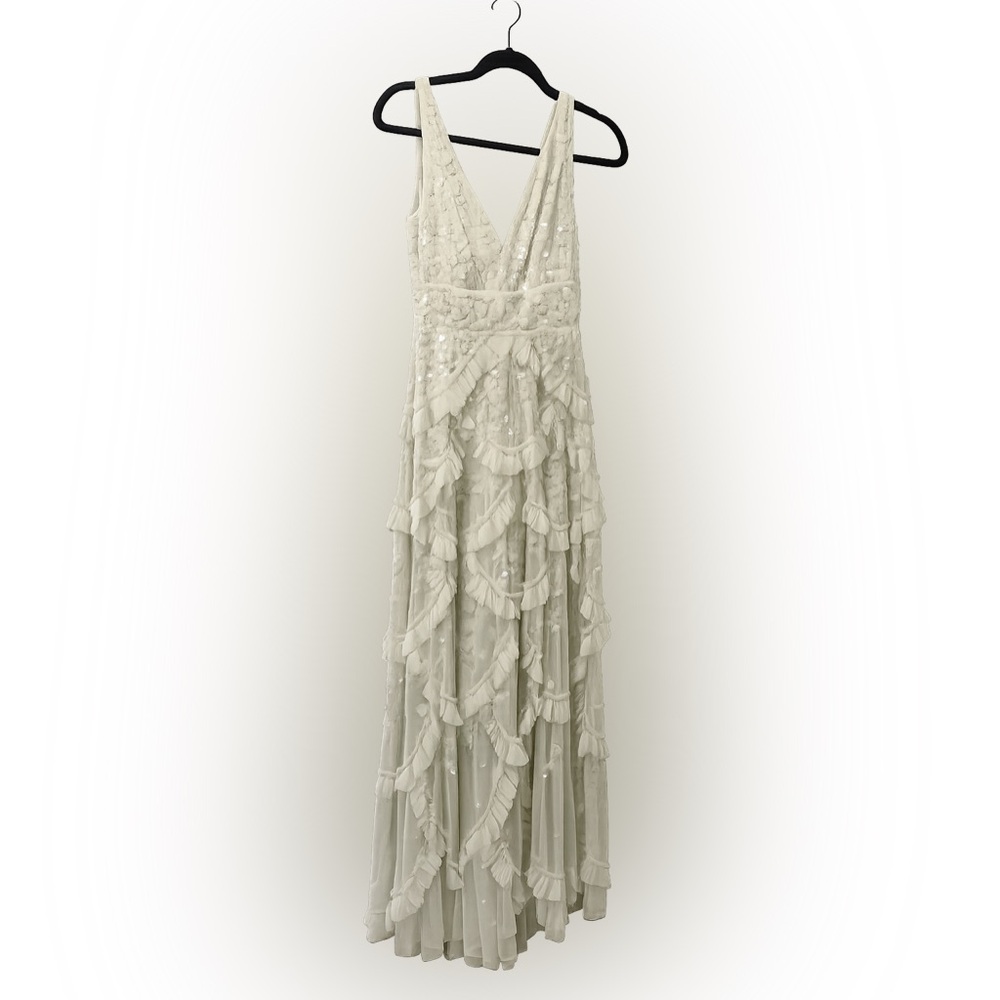 Mac Duggal Sequined Scallop Ruffle Tiered V-Neck Gown Size 2 NWT Sage Green